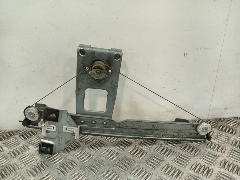 Recambio de elevalunas trasero izquierdo para dacia sandero (bs_) 1.2 16v referencia OEM IAM 8200733831  