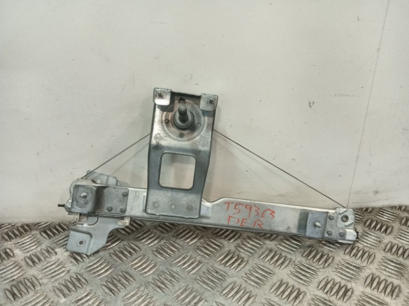 Recambio de elevalunas trasero derecho para dacia sandero (bs_) 1.2 16v referencia OEM IAM 8200733830  