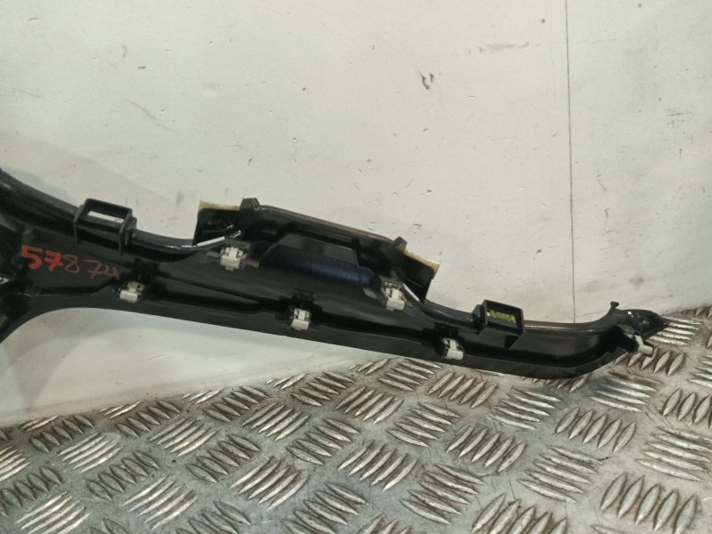 Recambio de aireador para peugeot 208 referencia OEM IAM 9673830077TR  