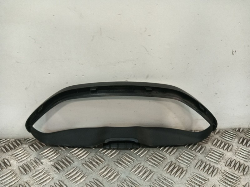 Recambio de carcasa cuadro instrumentos para peugeot 208 referencia OEM IAM 9673859177  