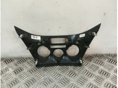 Recambio de moldura para peugeot 208 referencia OEM IAM 9672846477 1096632X  2