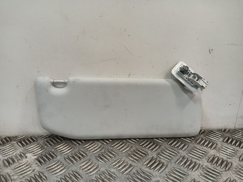 Recambio de parasol izquierdo para peugeot 208 referencia OEM IAM 16095853PR 96738898PR 