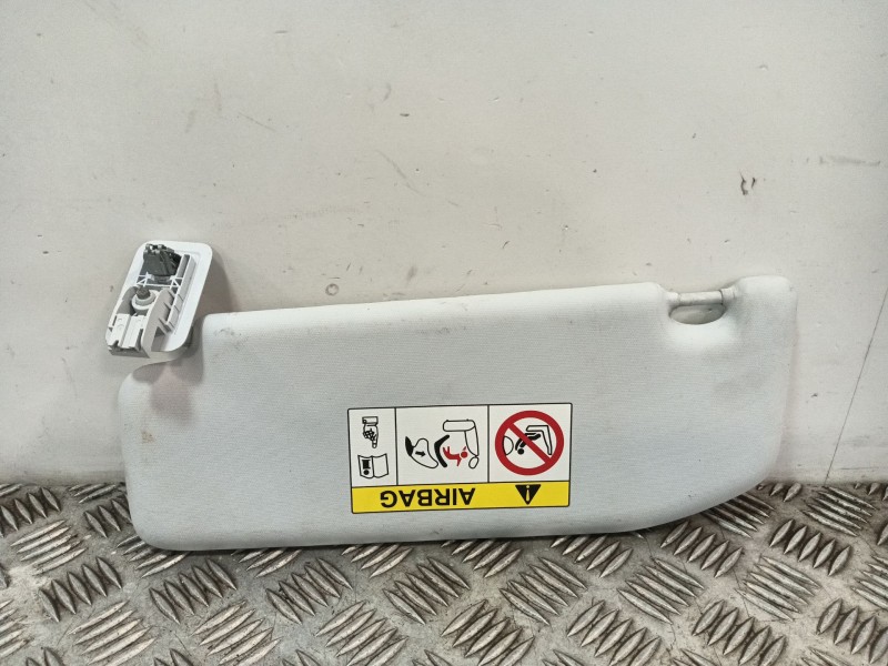 Recambio de parasol derecho para peugeot 208 referencia OEM IAM 16095853PR 96738898PR 