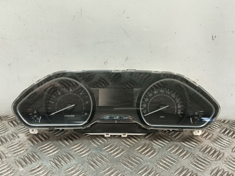 Recambio de cuadro instrumentos para peugeot 208 referencia OEM IAM 769167080U  