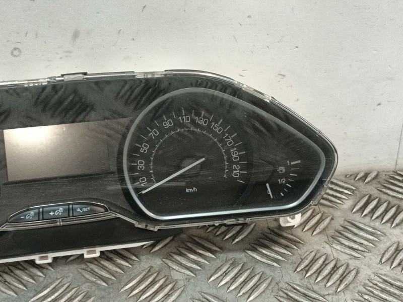Recambio de cuadro instrumentos para peugeot 208 referencia OEM IAM 769167080U  