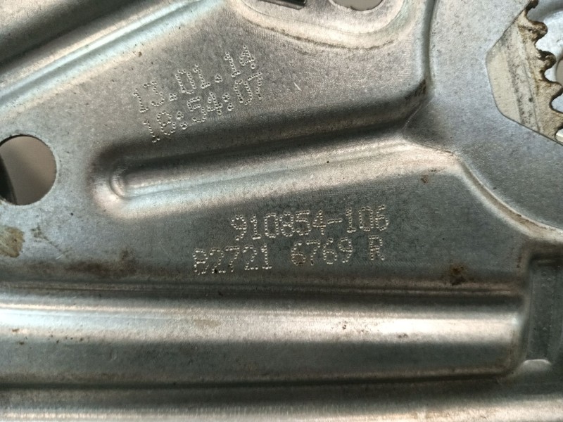 Recambio de elevalunas trasero izquierdo para renault scenic iii 1.2 16v referencia OEM IAM 910854106 827216769R 966416103