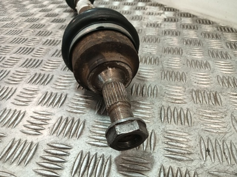 Recambio de transmision delantera izquierda para citroën c4 ii (nc_) 1.6 hdi 90 referencia OEM IAM 9637117780  