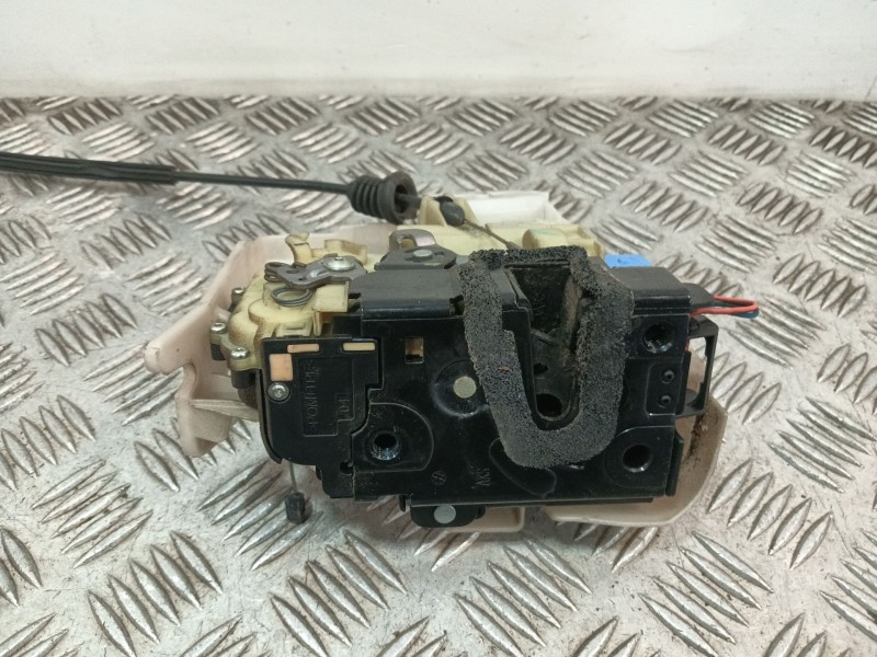 Recambio de cerradura puerta delantera izquierda para volkswagen polo iv (9n_, 9a_) 1.4 tdi referencia OEM IAM 3B1837015AQ  