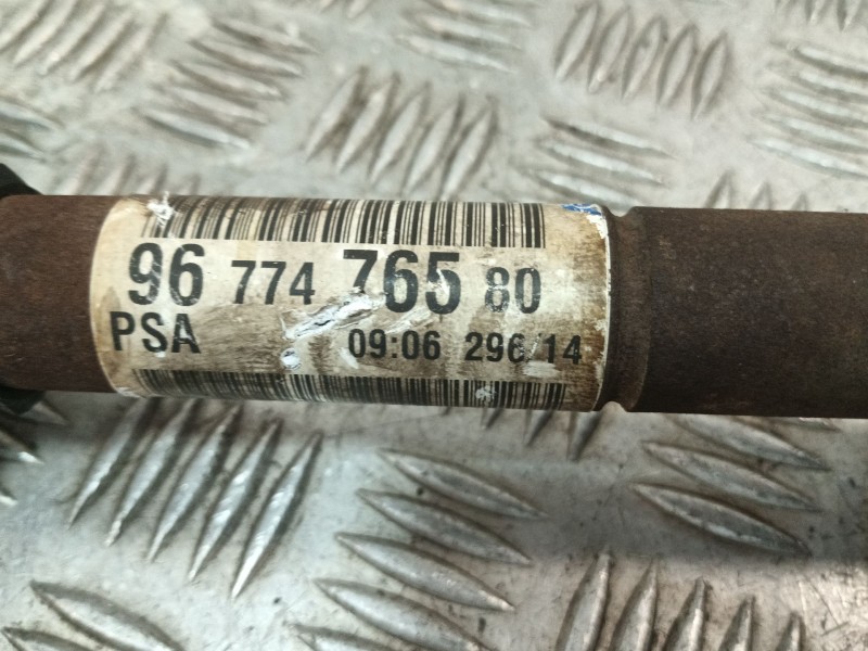 Recambio de transmision delantera izquierda para citroën c4 cactus 1.2 vti 82 referencia OEM IAM 9677476580  