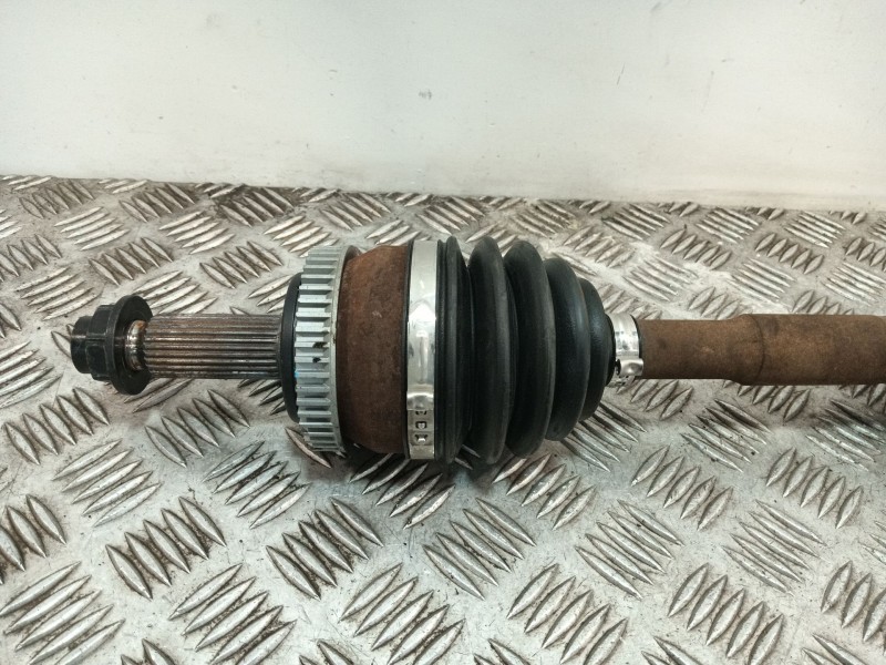 Recambio de transmision delantera derecha para kia carens iv 1.7 crdi referencia OEM IAM 49501A4300  