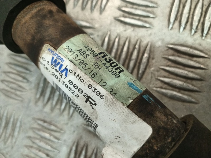 Recambio de transmision delantera derecha para kia carens iv 1.7 crdi referencia OEM IAM 49501A4300  