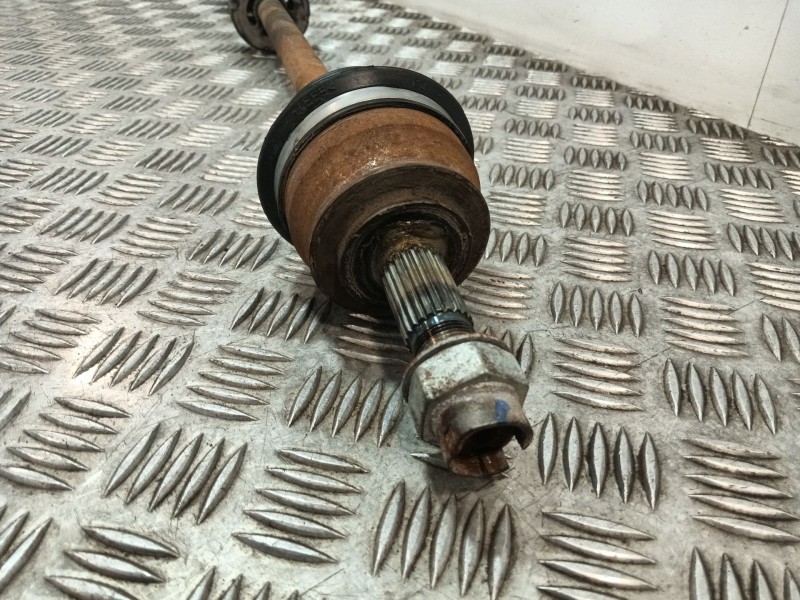 Recambio de transmision delantera derecha para fiat qubo (225_) 1.4 (225axa1a, 225cxa1a) referencia OEM IAM 10365612  