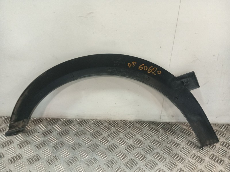 Recambio de aletin delantero derecho para volkswagen golf iii (1h1) 1.9 tdi referencia OEM IAM 1H0853718A  