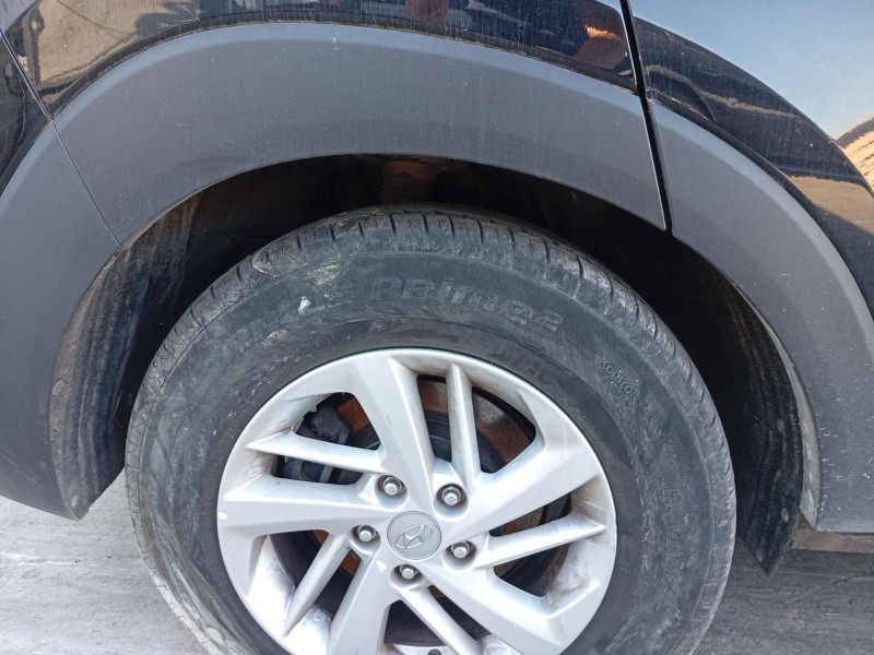 Recambio de paso de rueda trasero derecho para hyundai tucson (tl, tle) 1.6 gdi referencia OEM IAM 86822D3500  