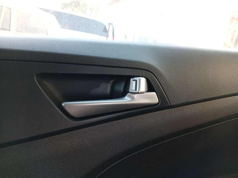 Recambio de maneta interior trasera derecha para hyundai tucson (tl, tle) 1.6 gdi referencia OEM IAM 83620D3000ZL5  
