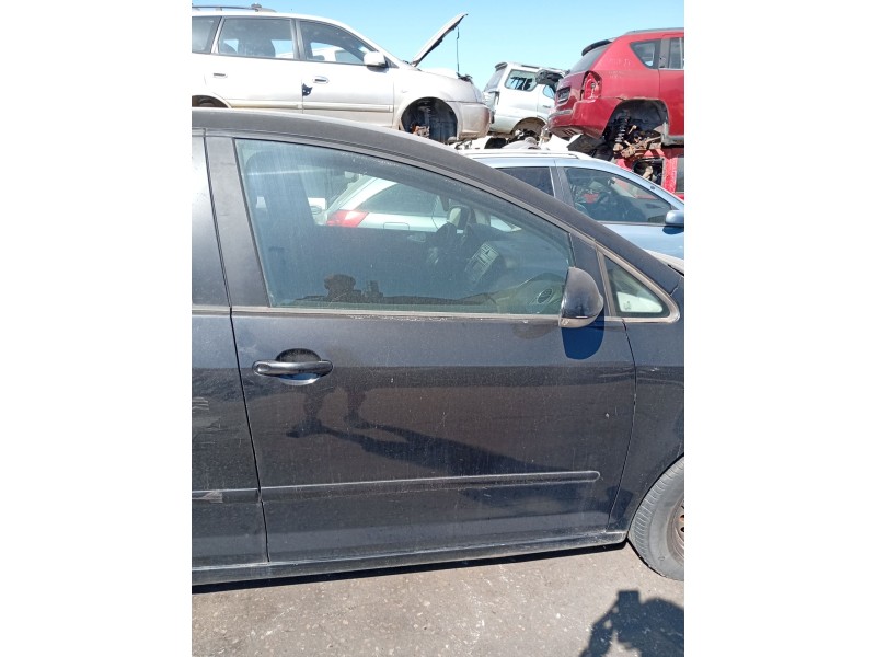 Recambio de puerta delantera derecha para volkswagen golf plus v (5m1, 521) 1.9 tdi referencia OEM IAM 5M0831302P  