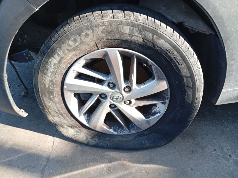 Recambio de mangueta delantera izquierda para hyundai tucson (tl, tle) 1.6 gdi referencia OEM IAM 51715D3000  