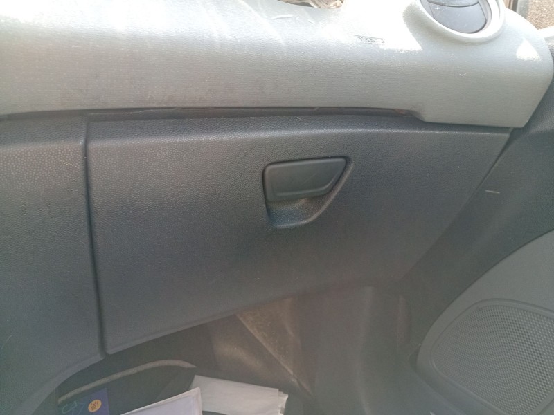 Recambio de guantera para ford fiesta vi (cb1, ccn) 1.4 tdci referencia OEM IAM 2038239  