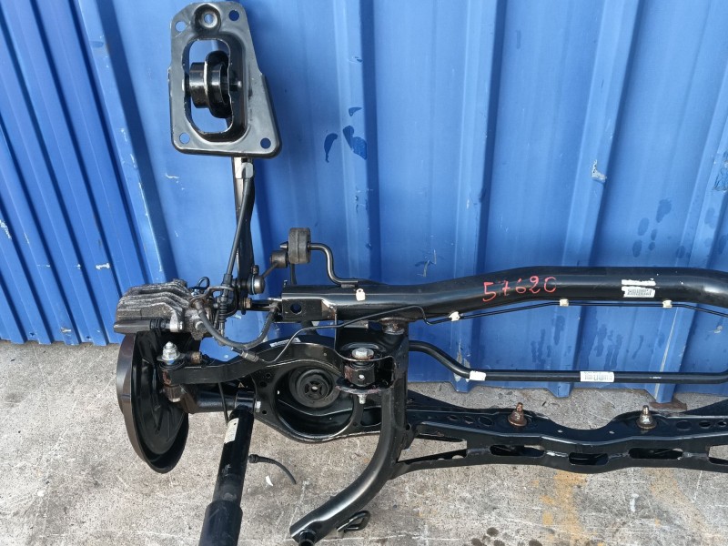 Recambio de puente trasero para volkswagen golf vi (5k1) 1.6 tdi dpf referencia OEM IAM   