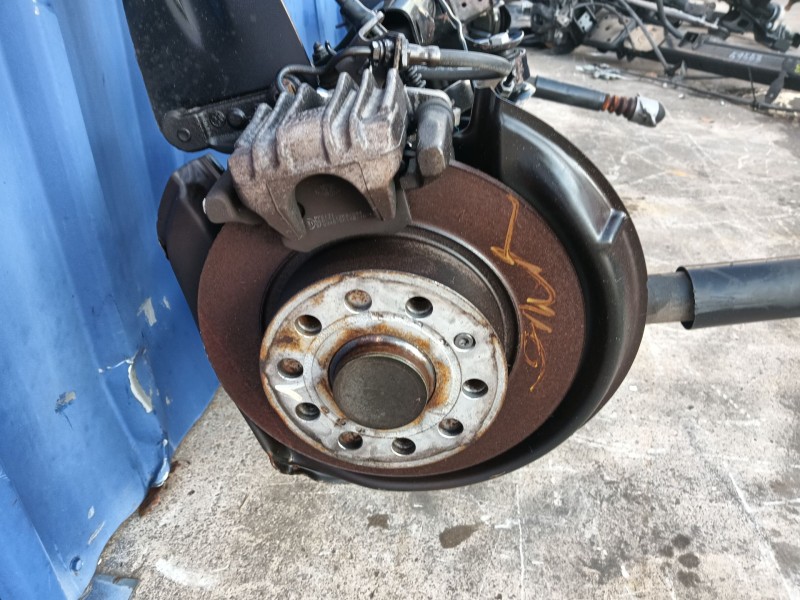 Recambio de puente trasero para volkswagen golf vi (5k1) 1.6 tdi dpf referencia OEM IAM   