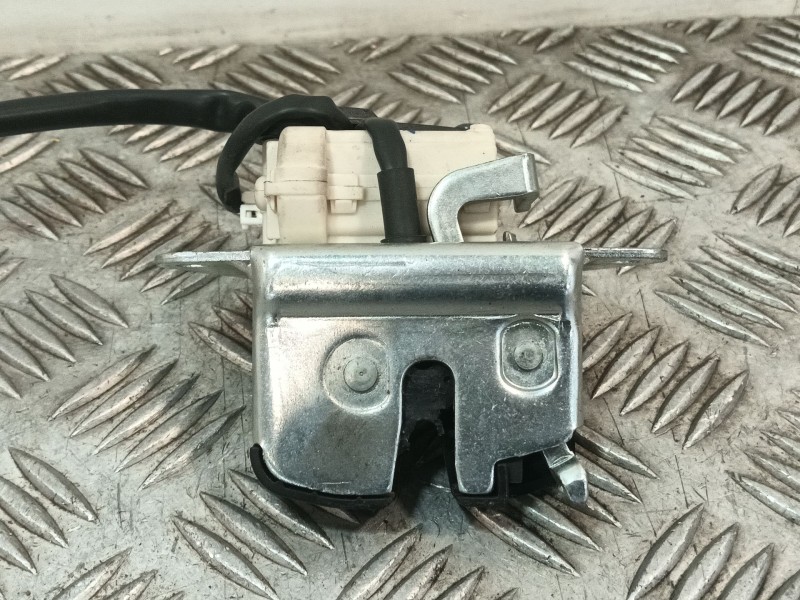 Recambio de cerradura maletero / porton para fiat qubo (225_) 1.4 (225axa1a, 225cxa1a) referencia OEM IAM 0000051949047  