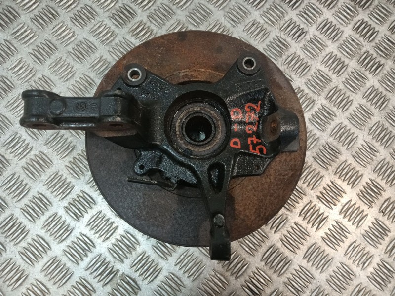 Recambio de mangueta delantera derecha para renault scenic iii 1.2 16v referencia OEM IAM   