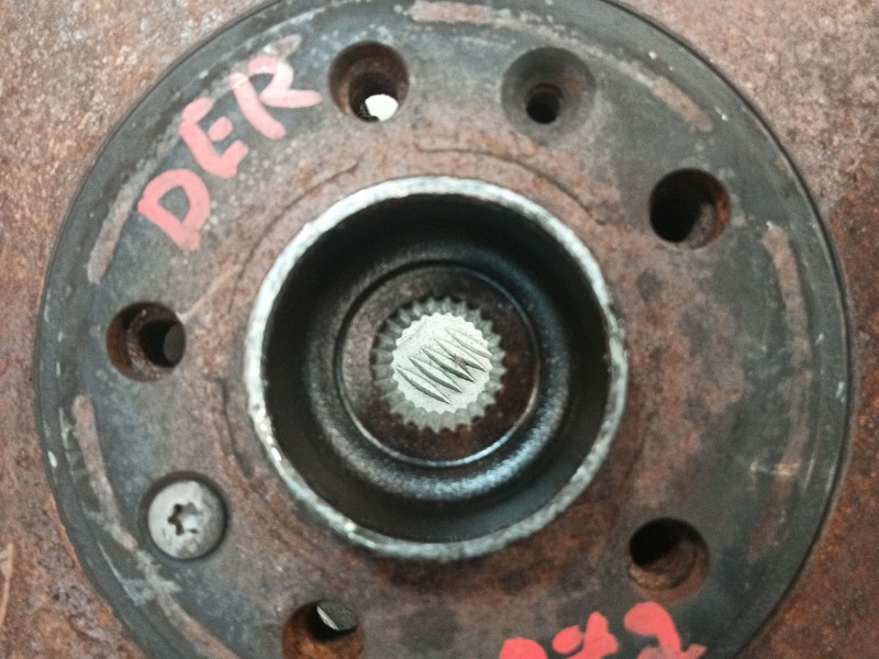 Recambio de mangueta delantera derecha para renault scenic iii 1.2 16v referencia OEM IAM   