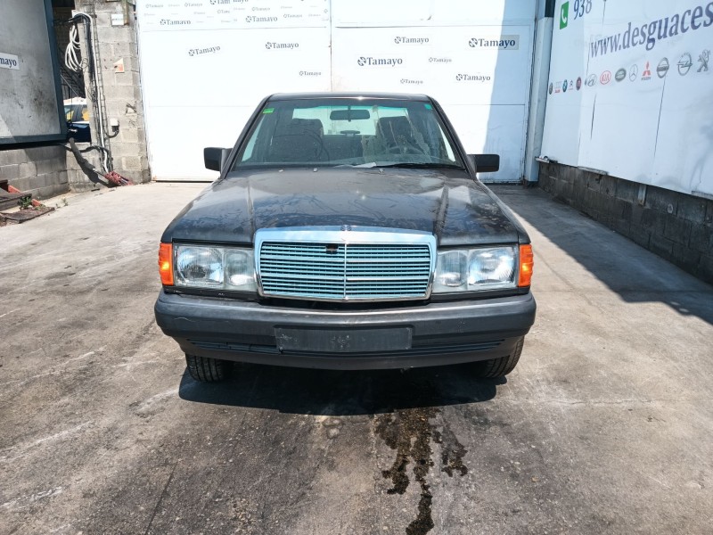 mercedes-benz 190 (w201) del año 1990