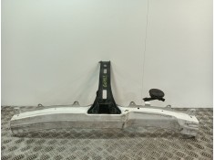 Recambio de travesaño superior delantero para hyundai h350 furgoneta 2.5 crdi referencia OEM IAM 7161059000  