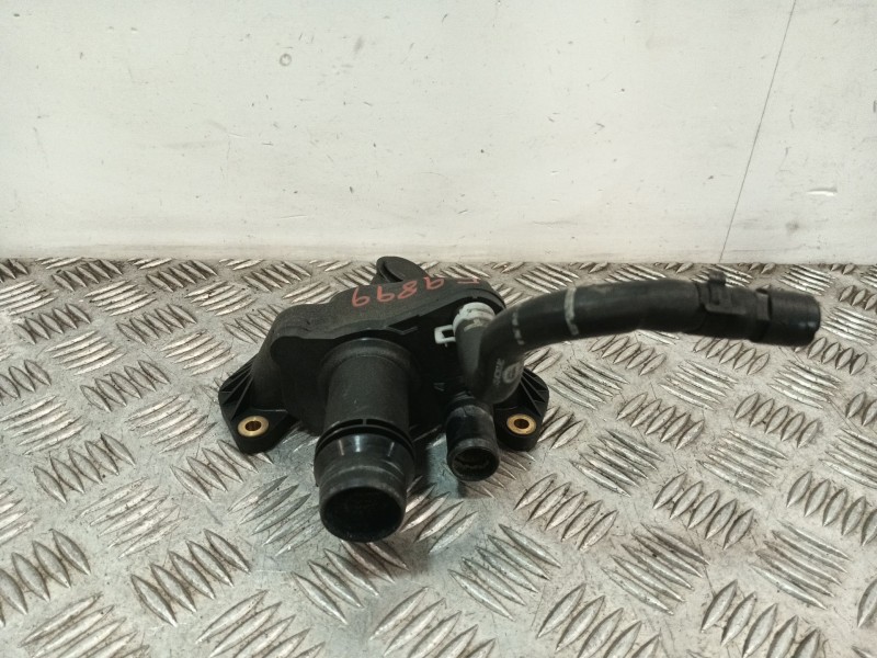 Recambio de termostato para land rover discovery iv (l319) 3.0 sdv6 4x4 referencia OEM IAM C8W0A  
