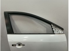 Recambio de puerta delantera derecha para renault megane iii berlina 5 p referencia OEM IAM 801009742R 801003028R  2