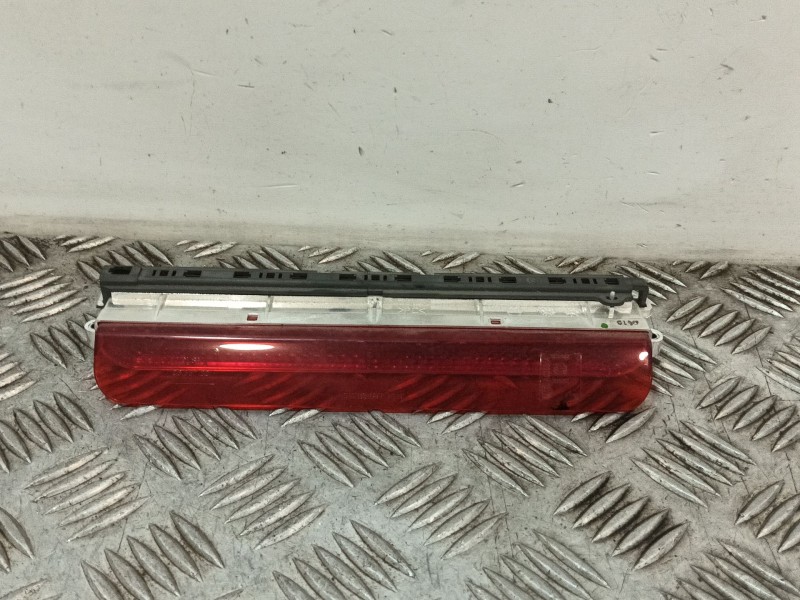 Recambio de luz central de freno para fiat 500 (312) 500 referencia OEM IAM 03308060  