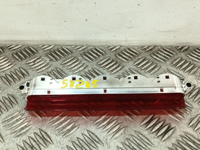 Recambio de luz central de freno para fiat 500 (312) 500 referencia OEM IAM 03308060  