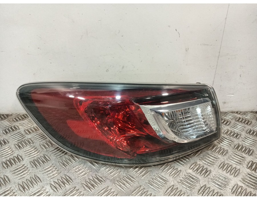 Recambio de piloto trasero izquierdo para mazda 3 sedán (bl) 1.6 mzr (bl12) referencia OEM IAM BCW851160F BBM451160 