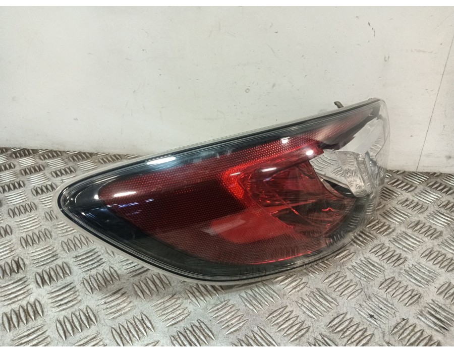 Recambio de piloto trasero izquierdo para mazda 3 sedán (bl) 1.6 mzr (bl12) referencia OEM IAM BCW851160F BBM451160 
