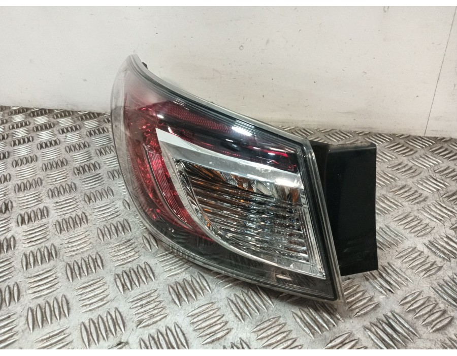 Recambio de piloto trasero izquierdo para mazda 3 sedán (bl) 1.6 mzr (bl12) referencia OEM IAM BCW851160F BBM451160 