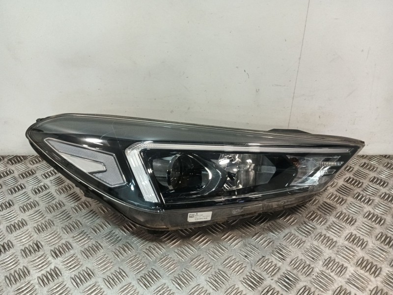 Recambio de faro derecho para hyundai tucson (tl, tle) 1.6 gdi referencia OEM IAM 92102D7500  