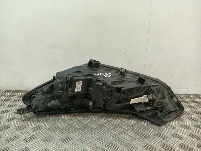 Recambio de faro derecho para hyundai tucson (tl, tle) 1.6 gdi referencia OEM IAM 92102D7500  