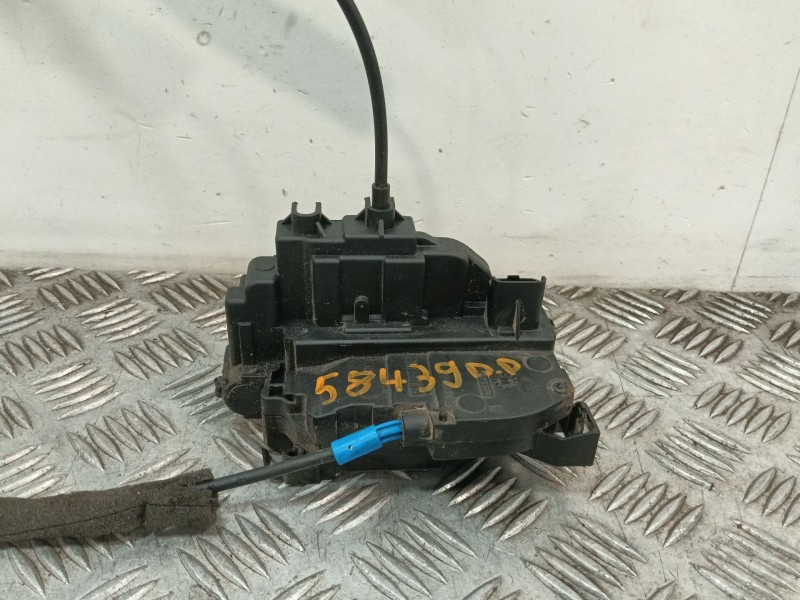 Recambio de cerradura puerta delantera derecha para renault megane iii berlina 5 p referencia OEM IAM 803020001R  