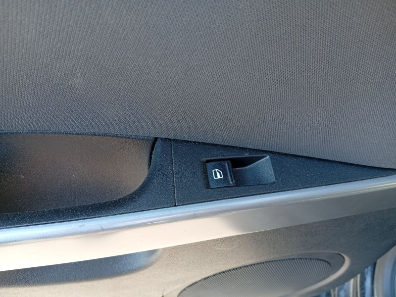 Recambio de mando elevalunas trasero izquierdo para seat leon (1p1) 1.4 tsi referencia OEM IAM 7L6959855CREH  