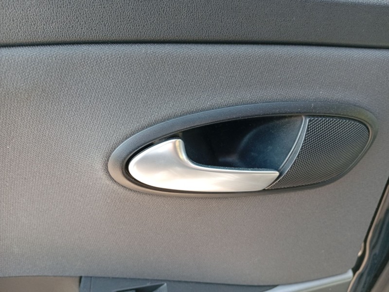 Recambio de maneta interior trasera izquierda para seat leon (1p1) 1.4 tsi referencia OEM IAM 5P0839113C1UQ 1P0839205B3FZ 