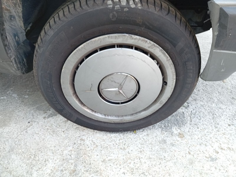 Recambio de mangueta delantera derecha para mercedes-benz 190 (w201) e 2.0 (201.024) referencia OEM IAM 2013302120  