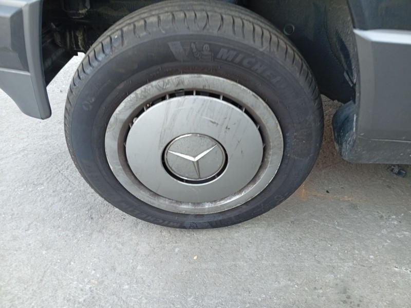 Recambio de mangueta delantera izquierda para mercedes-benz 190 (w201) e 2.0 (201.024) referencia OEM IAM 2013302020  