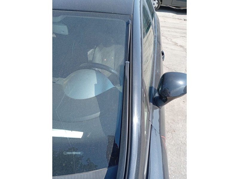Recambio de brazo limpia delantero izquierdo para seat leon (1p1) 1.4 tsi referencia OEM IAM 1P0955409A1P9  
