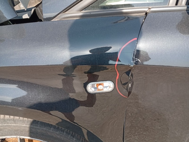 Recambio de aleta delantera izquierda para seat leon (1p1) 1.4 tsi referencia OEM IAM 1P0821021A  
