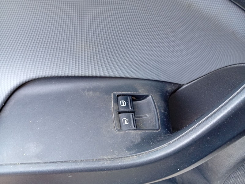 Recambio de mando elevalunas delantero izquierdo para seat ibiza iv sc (6j1, 6p5) 1.2 referencia OEM IAM 1K3959857CREH  