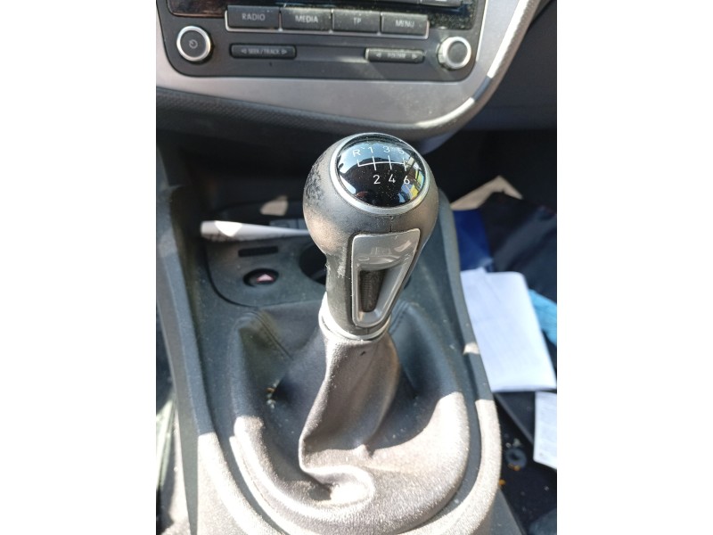 Recambio de palanca cambio para seat leon (1p1) 1.4 tsi referencia OEM IAM 1K0711061A / 1K0711112  
