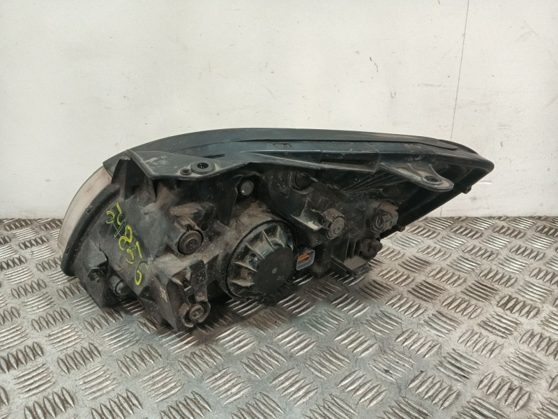 Recambio de faro derecho para kia rio ii (jb) 1.5 crdi referencia OEM IAM 921021G030 921021G020 