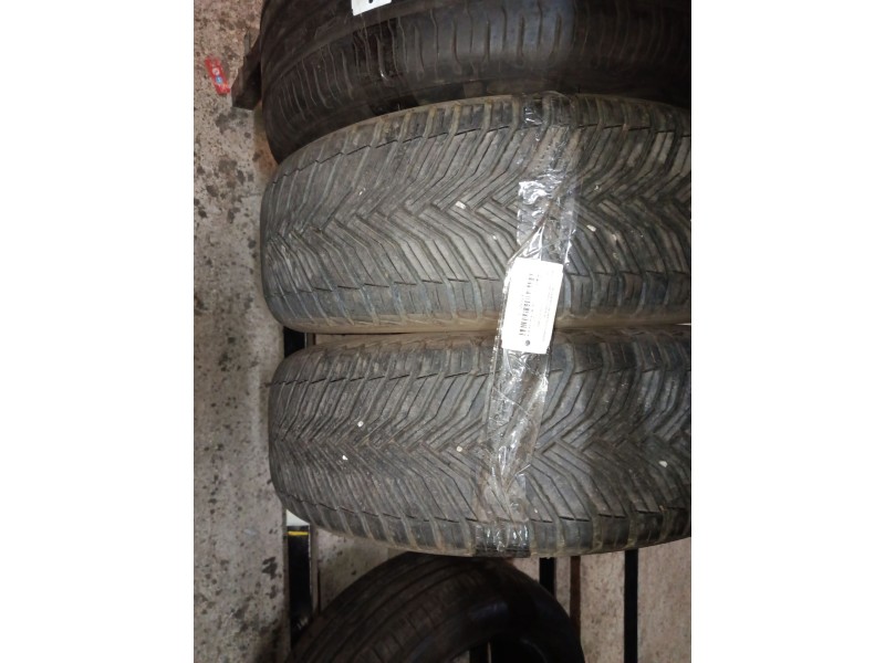 Recambio de neumatico pareja para neumatico neumatico ocasion referencia OEM IAM 215/60/17 96H MICHELIN CROSSCLIMATE 2 