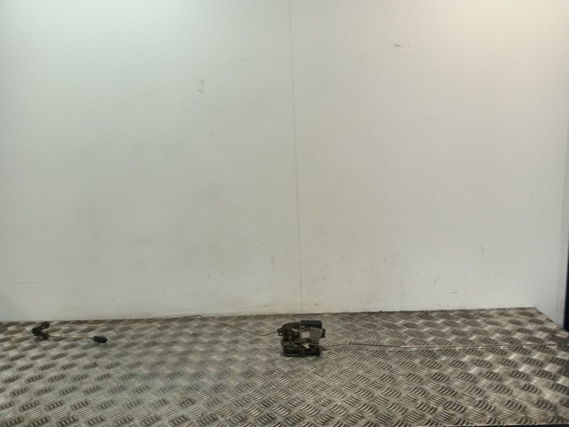 Recambio de cerradura puerta trasera derecha para dacia logan referencia OEM IAM 6001547513 8200928490 